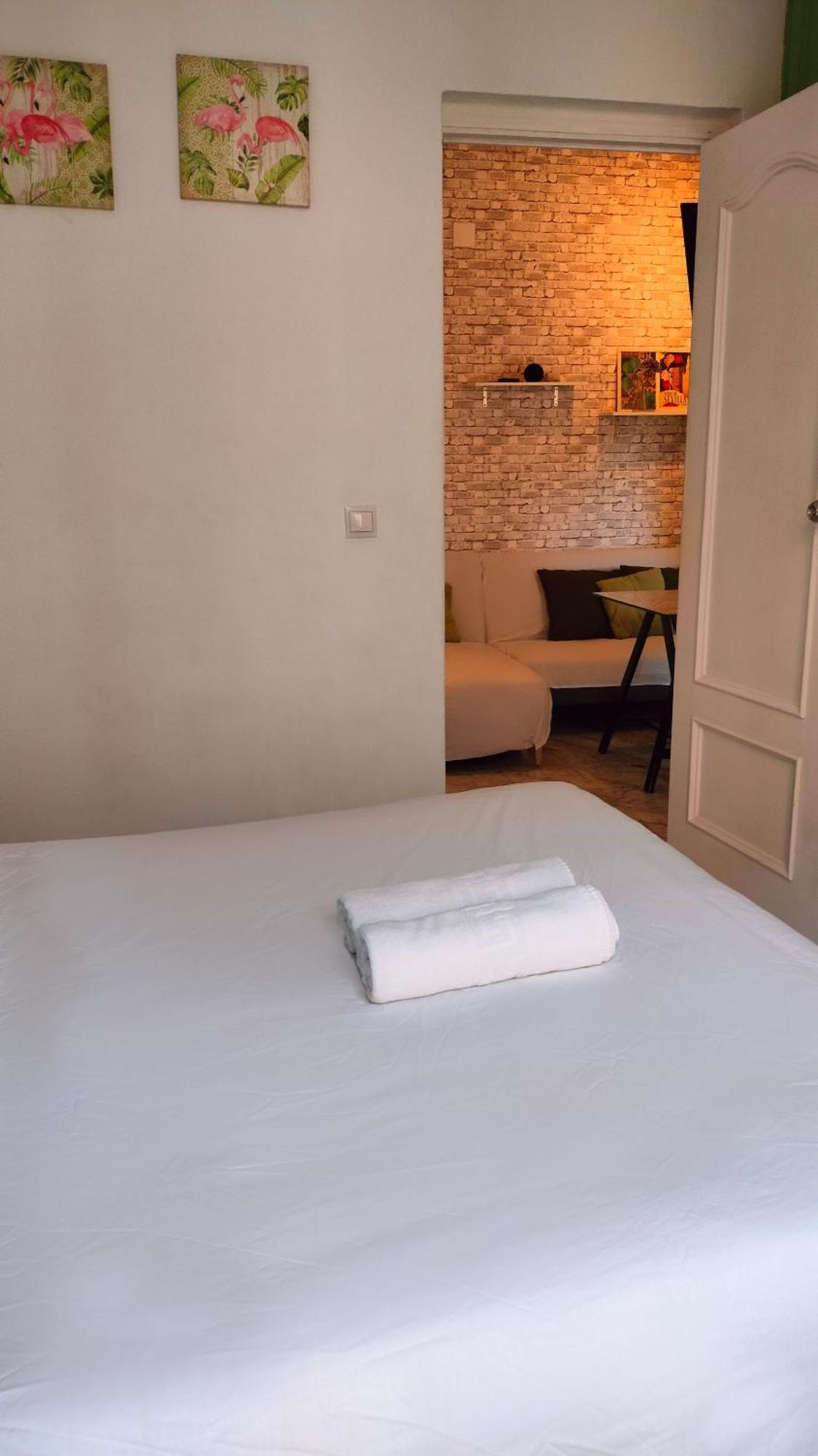Apartamento En Sevilla Centro Con Vistas A La Plaza Alameda De Hercules - Hasta 7 Personas Exteriör bild